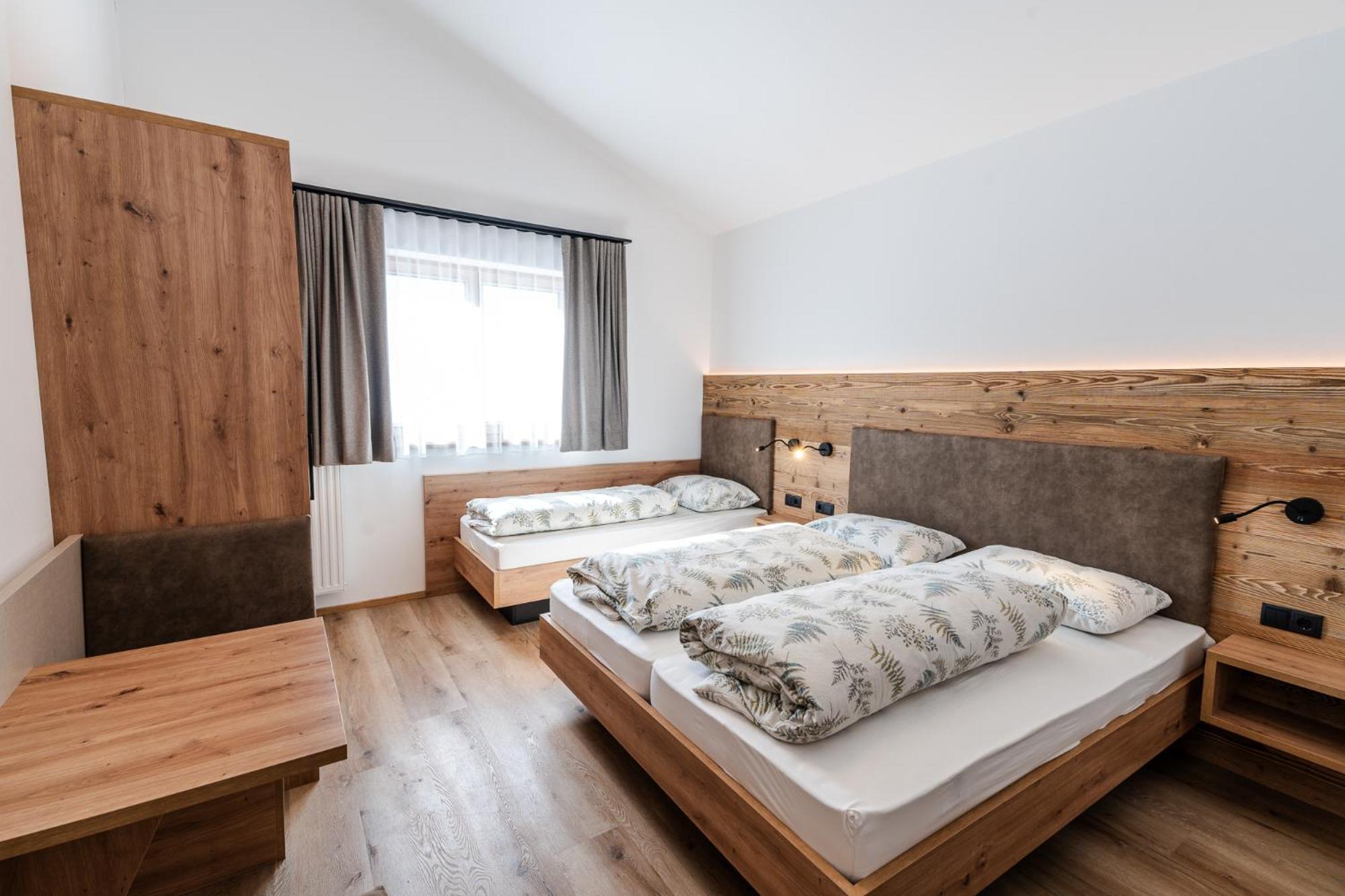 Hotel Edelweisshuette Ladurns Fleres Esterno foto
