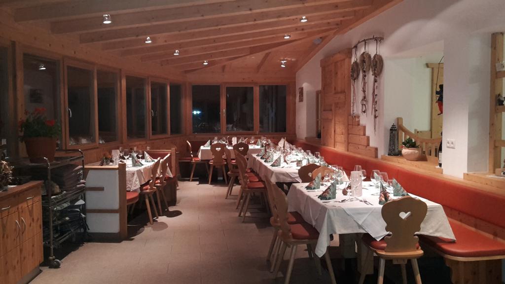 Hotel Edelweisshuette Ladurns Fleres Esterno foto